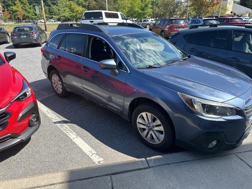 2018 Subaru Outback 2.5i Premium