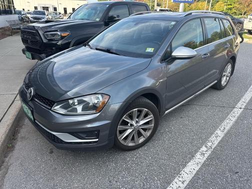 2017 Volkswagen Golf Alltrack TSI SE