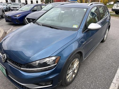 2018 Volkswagen Golf Alltrack TSI S