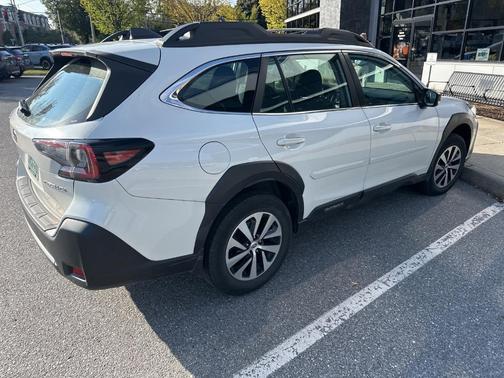 2023 Subaru Outback 