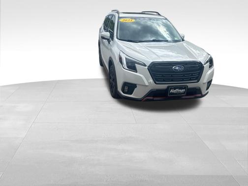 Crystal White Pearl 2023 Subaru Forester Sport