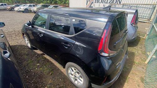Fusion Black 2023 Kia Soul LX