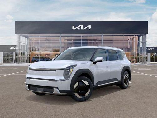 Glacial White Pearl 2026 Kia EV9 Wind