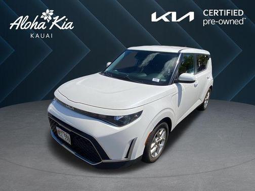Snow White Pearl 2023 Kia Soul LX