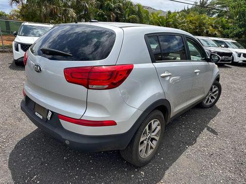 Bright Silver 2016 Kia Sportage LX