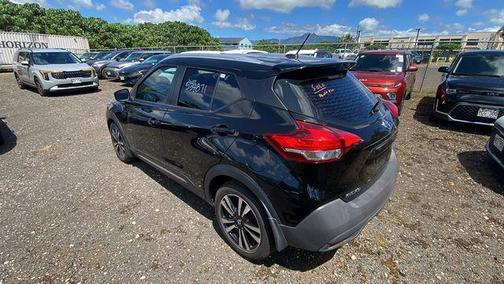 Super Black 2018 Nissan Kicks SR