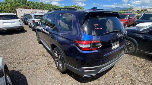 Obsidian Blue Pearl 2024 Honda Pilot Touring 8-Passenger