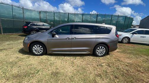Molten Silver 2017 Chrysler Pacifica Touring