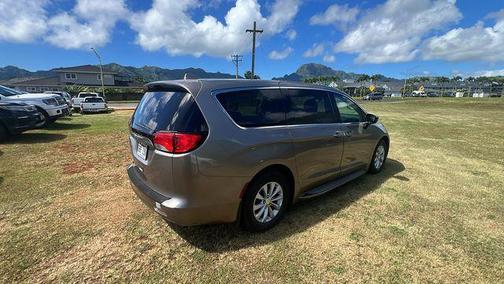 Molten Silver 2017 Chrysler Pacifica Touring