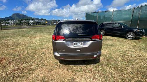 Molten Silver 2017 Chrysler Pacifica Touring