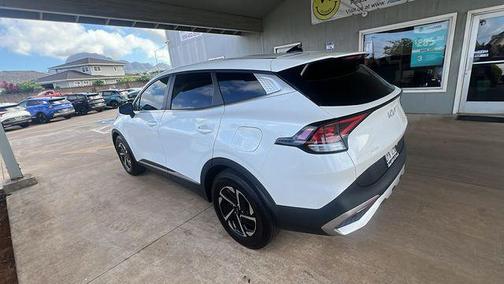 Snow White Pearl 2025 Kia Sportage Hybrid LX
