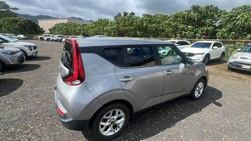 Steel Gray 2022 Kia Soul LX