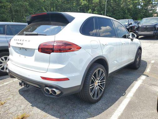 2016 Porsche Cayenne S