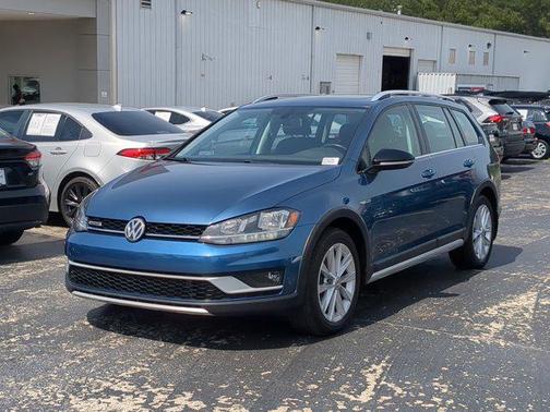 2018 Volkswagen Golf Alltrack TSI SE