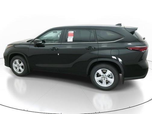 2025 Toyota Highlander LE