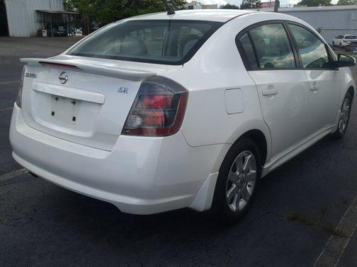 2011 Nissan Sentra 2.0 SR