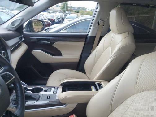 2020 Toyota Highlander Limited