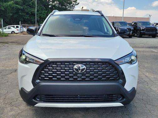 2025 Toyota Corolla Cross LE