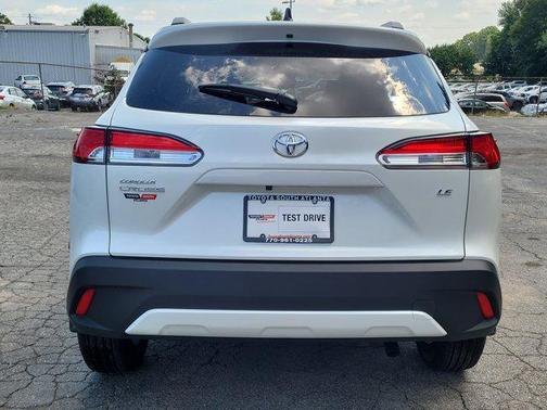 2025 Toyota Corolla Cross LE