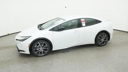 2025 Toyota Prius XLE