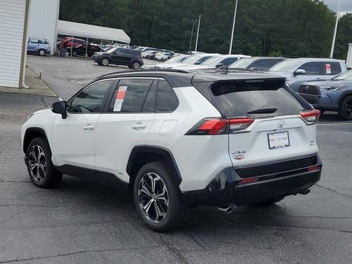 2025 Toyota RAV4 Hybrid SE