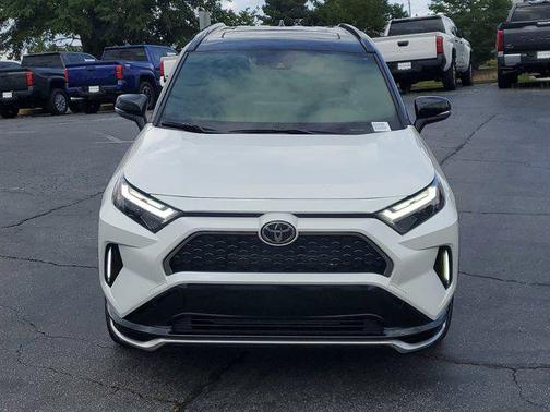 2025 Toyota RAV4 Hybrid SE