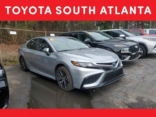 2024 Toyota Camry Hybrid SE