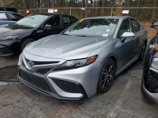 2024 Toyota Camry Hybrid SE