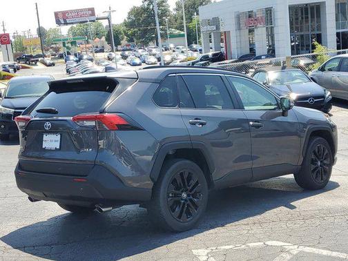 2020 Toyota RAV4 XLE Premium