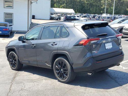 2020 Toyota RAV4 XLE Premium