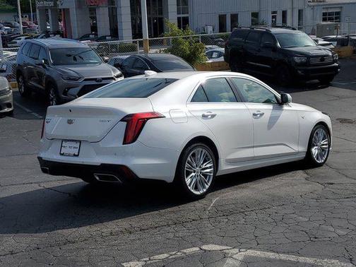2022 Cadillac CT4 Premium Luxury