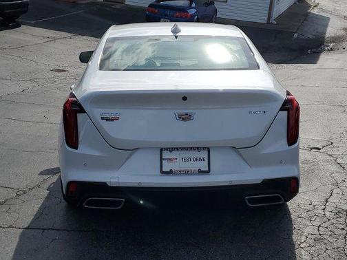 2022 Cadillac CT4 Premium Luxury