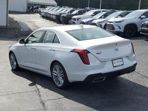 2022 Cadillac CT4 Premium Luxury