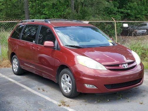 2006 Toyota Sienna XLE