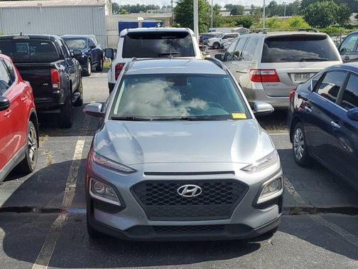 2021 Hyundai KONA SEL