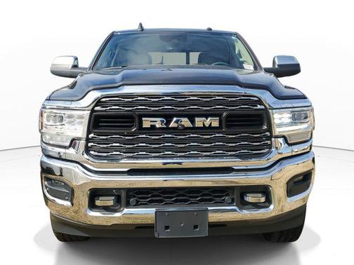2019 RAM 2500 Limited Crew Cab 4x4 6'4' Box