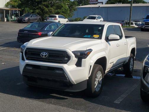 2024 Toyota Tacoma SR5