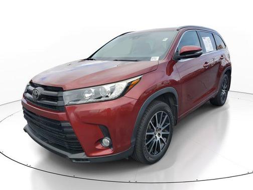 2017 Toyota Highlander SE