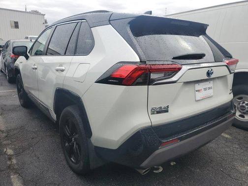 2020 Toyota RAV4 Hybrid SE