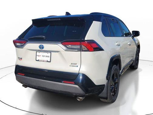 2020 Toyota RAV4 Hybrid SE