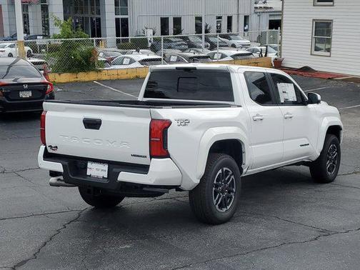 2025 Toyota Tacoma TRD Sport