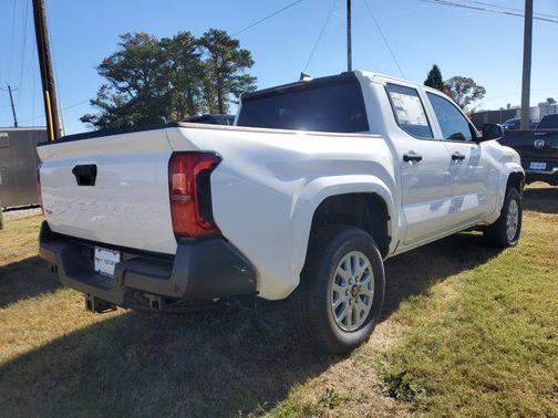 2025 Toyota Tacoma SR