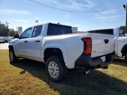 2025 Toyota Tacoma SR