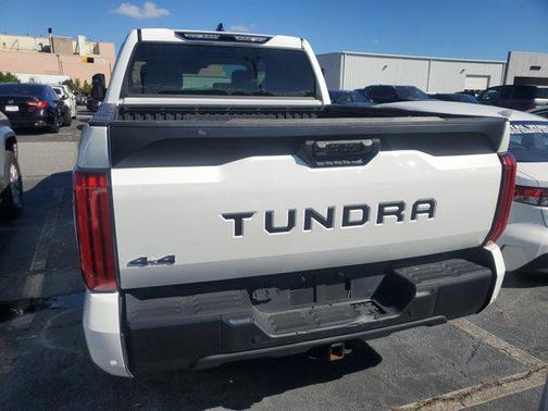 2022 Toyota Tundra SR5