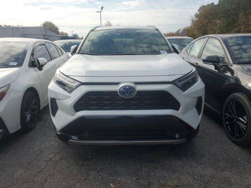 2024 Toyota RAV4 Hybrid SE