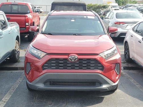 2020 Toyota RAV4 LE