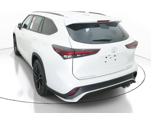 2026 Toyota Highlander XSE