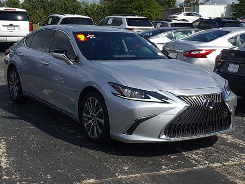 2019 Lexus ES 300h Base