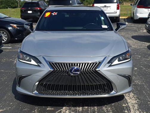 2019 Lexus ES 300h Base