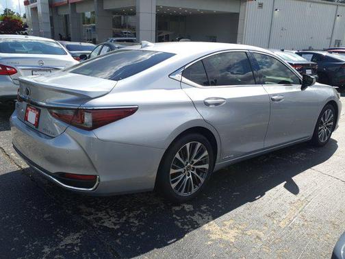 2019 Lexus ES 300h Base